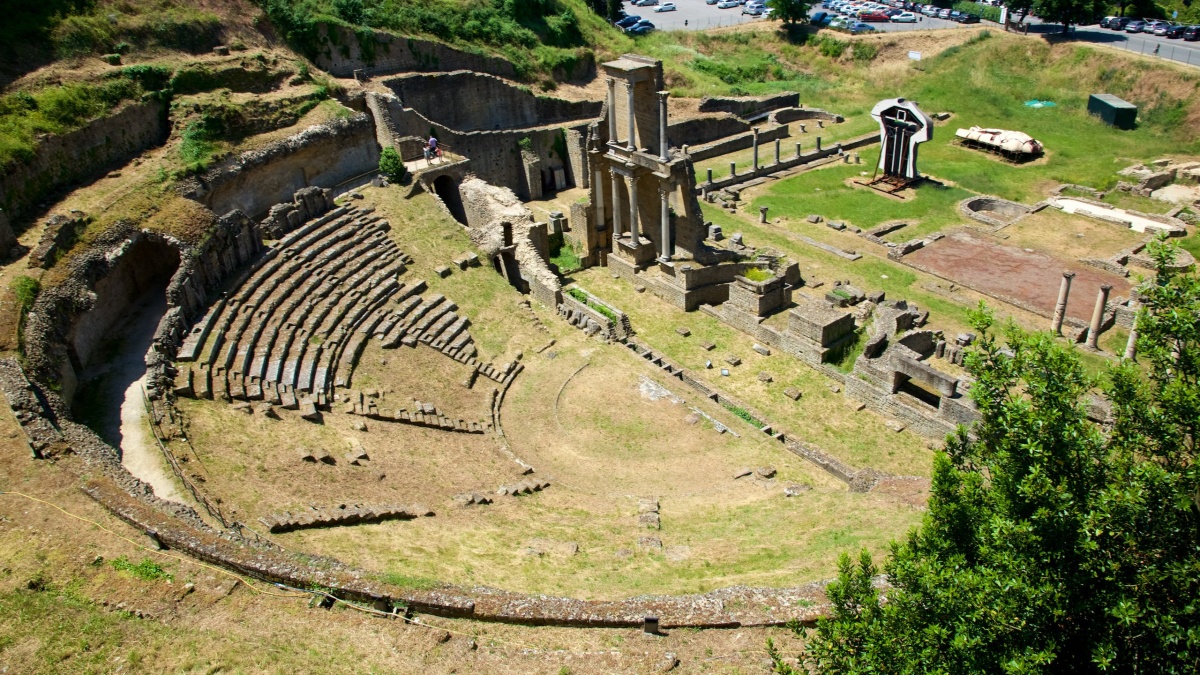 Festival Internazionale Teatro Romano di Volterra - 2