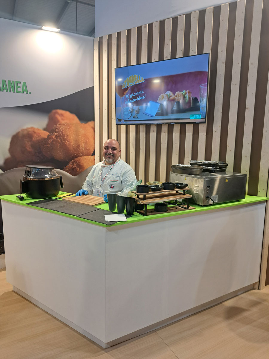 Stand fieristico a tema Puglia per Caro Puglia Gelo in Fiera Milano - 1