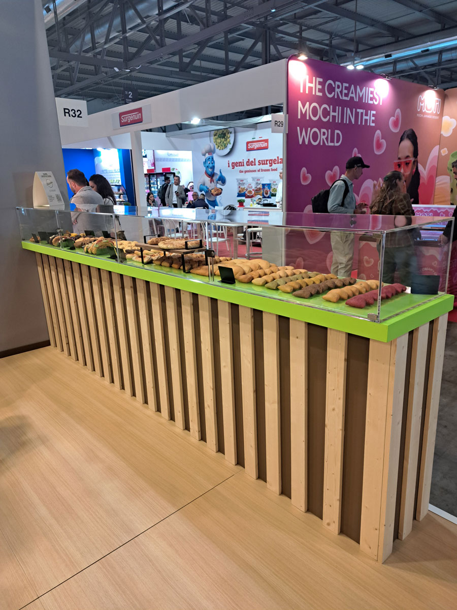 Stand fieristico a tema Puglia per Caro Puglia Gelo in Fiera Milano - 3