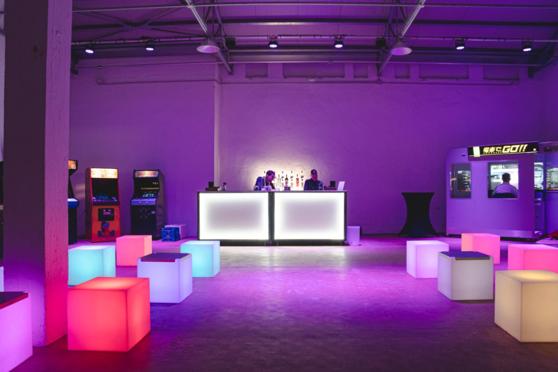 Organizzazione decimo anniversario aziendale Sparkfabrik con tema Arcade a Milano - 1