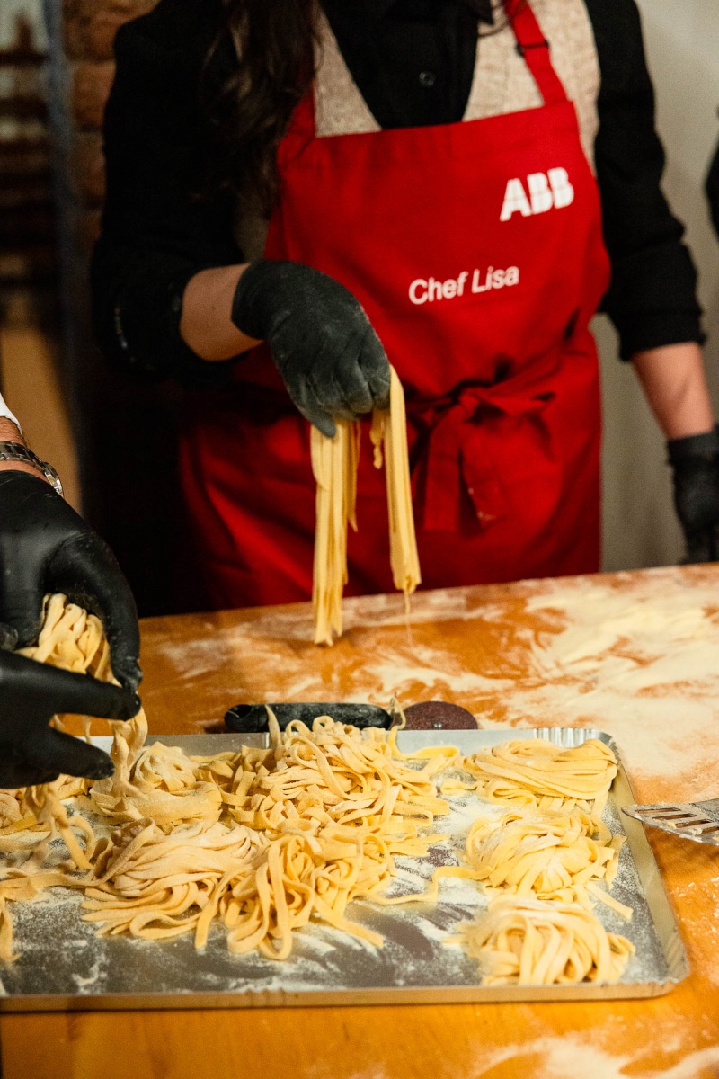 Sfida Culinaria Gourmet in Agriturismo: Team Building e Delizie Fatte a Mano - 18