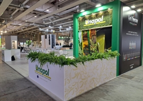 La sfida di creare uno dei migliori stand di Sol2Expo per UNAPOL: strategia espositiva, soluzioni di design e risultati ottenuti in termini di visibilità e soddisfazione del cliente.